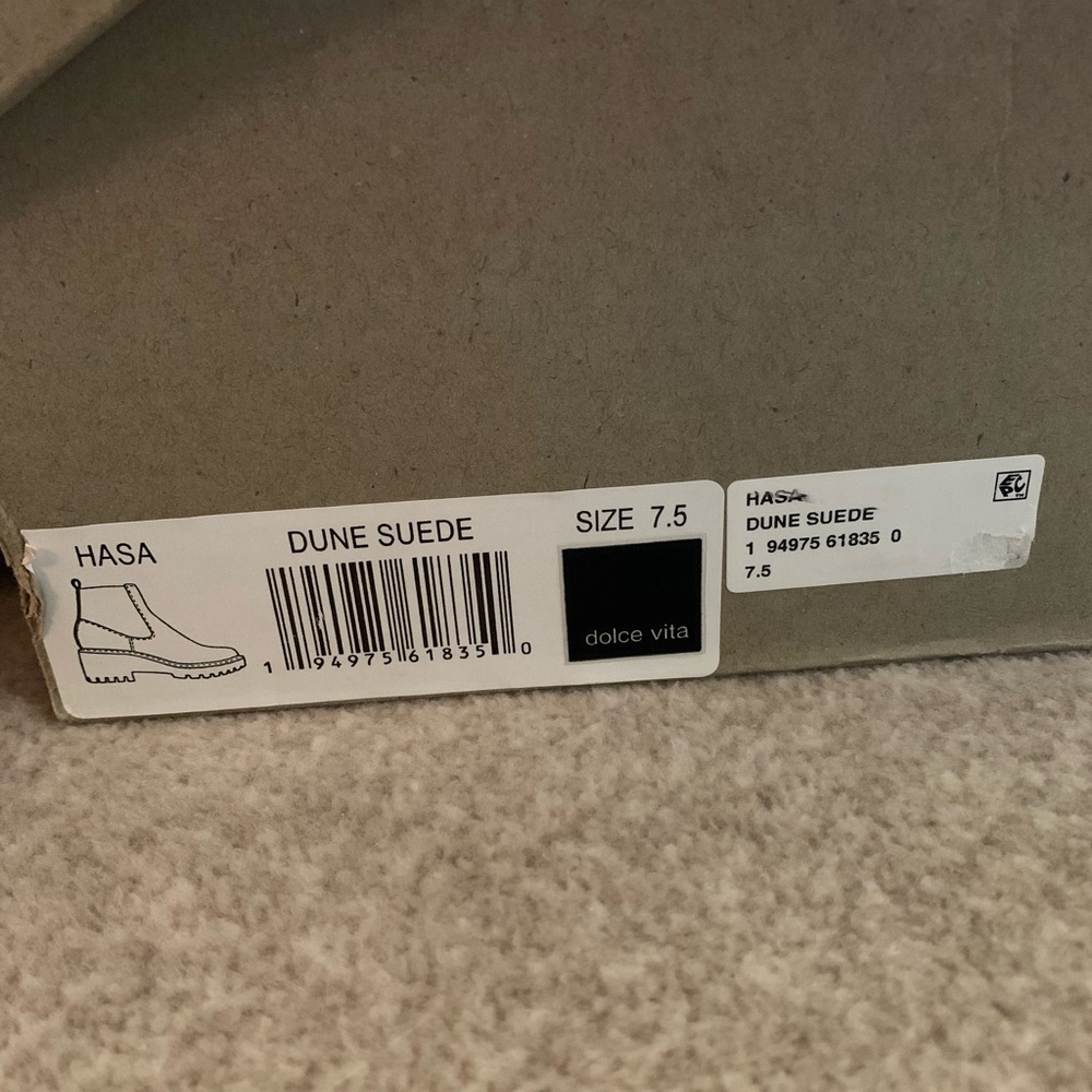NWT Suede Dolce Vita Booties - Picture 5 of 5